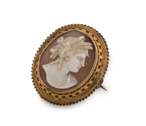 FISCHER of Geelong, antique oval yellow gold brooch with fine neoclassical cameo female profile portrait, 19th century, stamped "FISCHER", 4cm high, 15.2 grams total