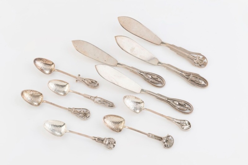 LINTON of Perth, set of 6 Australian silver coffee spoons with wildflower motifs, together with a set of four pate knives also by LINTON, 20th century, (10 items), stamped "JAL. ST. SILVER", the spoons 8cm long, the knives 13cm long, 140 grams total