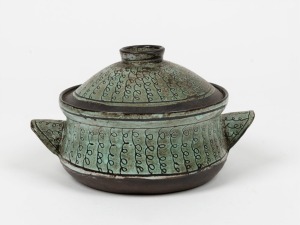 DAVID & HERMIA BOYD green glazed pottery lidded bowl with sgraffito decoration, incised "David & Hermia Boyd, 1956", 10cm high, 17cm wide