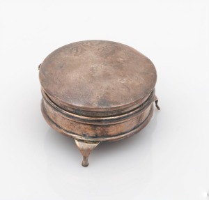 W.J. SANDERS antique Australian silver circular jewellery box with original blue velvet interior, 20th century, pictorial mark flanked by "925" and "Stg.", 4.5cm high, 8.5cm wide, 146 grams total (including lining)