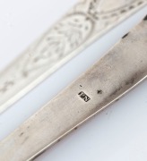 Antique 18th century CHANNEL ISLANDS bright cut silver sugar tongs, stamped "P.N.", most likely Guernsey, circa 1780, engraved "J.E.", 14cm long, 33 grams - 2