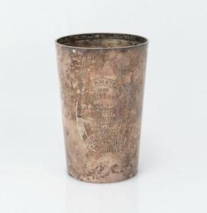 "MELBOURNE AMATEUR REGATTA ,1909 Maiden Eights" Australian silver trophy beaker by DRUMMOND & Co. of Melbourne, stamped "DRUMMOND, STG. SILVER", 11.5cm high, 154 grams
