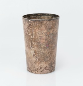 "MELBOURNE AMATEUR REGATTA ,1909 Maiden Eights" Australian silver trophy beaker by DRUMMOND & Co. of Melbourne, stamped "DRUMMOND, STG. SILVER", ​​​​​​​11.5cm high, 154 grams