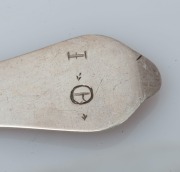 An 18th century CHANNEL ISLANDS silver trefid spoon by GUILLAUME HENRY of Guernsey, circa 1730, 17.7cm long, 24 grams - 3