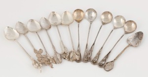 Twelve assorted Australian silver spoons with wildflower motifs, 20th century, ​​​​​​​the largest 12.5cm long, 144 grams total