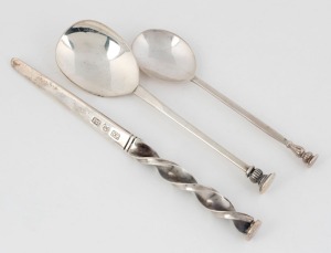 DAVID CLAYTON Australian silver seal top spoon and paper knife with seal top, plus a SYLVIA MERRYWEATHER Australian silver seal top spoon, (3 items), the knife 16cm long, 102 grams total