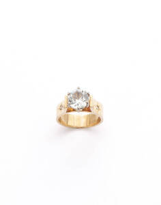 RING: 9ct yellow gold topaz and diamond ring. 5.9 grams.