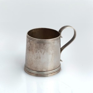 An antique silver cup, most likely CHANNEL ISLANDS, stamped "W.M.", 18th century, ​​​​​​​6.5cm high, 100 grams