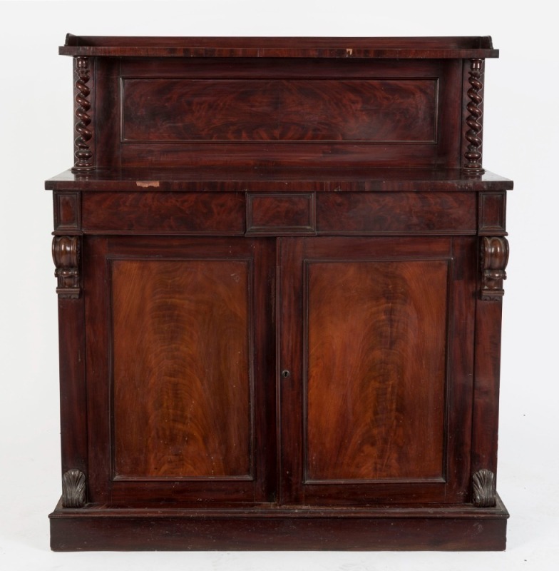 An antique English mahogany chiffonier with barley twist columns and carved corbels, 19th century, 128cm high, 111cm wide, 38cm deep