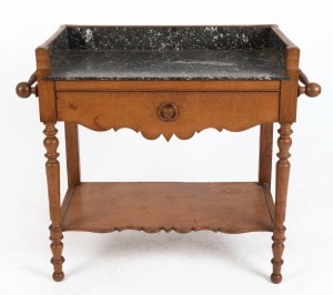 A French oak scullery washstand with black marble top, 19th century, 77cm high, 89cm wide, 47cm deep