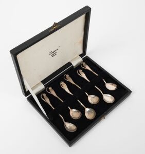 SARGISONS of Hobart, set of six Australian silver spoons with gumnut and leaf decoration, housed in original branded box, stamped "SARGISONS, SILVER", 11cm long, 54 grams total
