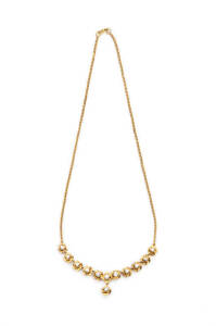 VARIOUS: 20ct yellow gold and diamond pendant necklace and bracelet. 20.18 grams.