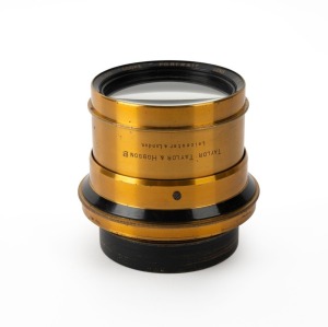 TAYLOR, TAYLOR & HOBSON: Brass series II 10½ inch f4.5 Cooke Portrait Lens [#104848], c. 1910s.