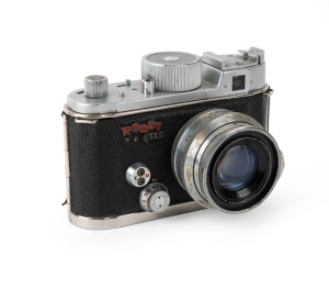 BERNING ROBOT: Robot Star viewfinder camera [#D119822·], c. 1952, with Xenon 40mm f1.9 lens [#2534066].