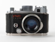 BERNING ROBOT: Robot Star viewfinder camera [#D119822·], c. 1952, with Xenon 40mm f1.9 lens [#2534066]. - 2