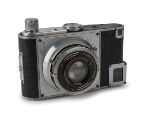 PLASMAT: Model II Roland rangefinder camera [#S1666], c. 1936, with Sechslinsig 70mm f2.7 lens [#2007] and Compur-Rapid shutter.