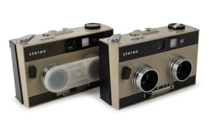 MEOPTA: Two Stereo 35 viewfinder cameras [#2-4547 & #2-5125] with twin Mirar 25mm f3.5 lenses, c. 1971, one in green with double lens cap, and one in black with wrist strap. (2 cameras)