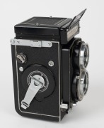RIKEN: Black Ricohmatic 225 TLR camera [#4987], c. 1959, with Rikenon 80mm f3.5 lens [#31598] and Seikosha-SLV shutter.&nbsp; - 3