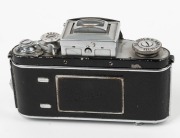 IHAGEE: Pre-war Kine Exakta I&nbsp;SLR camera [#547088], c. 1937, with Xenar&nbsp;50mm f2.8 lens [#1296369]. - 3