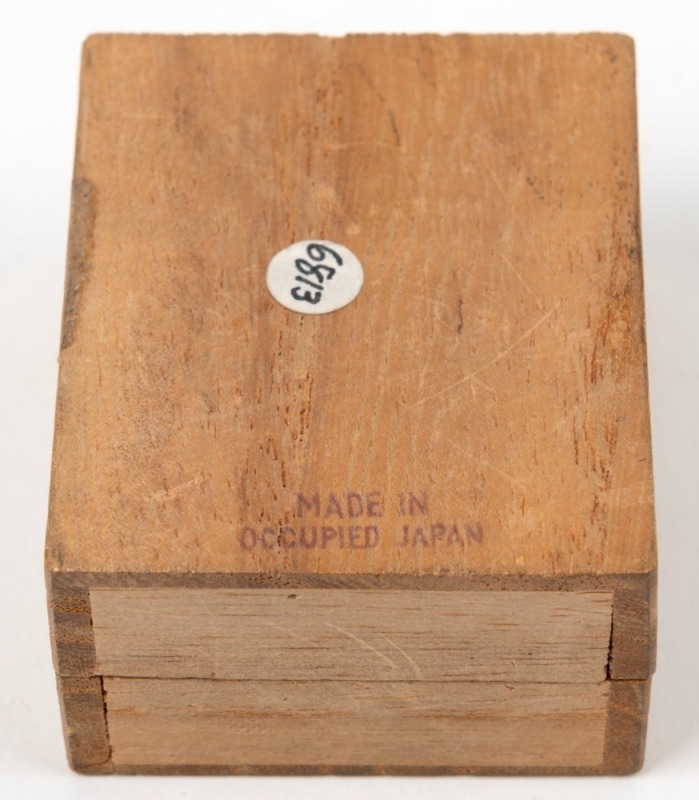 SAKURA SEIKI: Original wooden box for Petal subminiature camera, c. 1948, with 'Made in Occupied Japan' print on base.