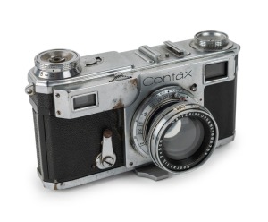 ZEISS IKON: Contax II 543/24 rangefinder camera [#G.6398], c. 1936, with Sonnar 50mm f2 lens [#1886757].