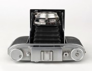 AGFA: Super Isolette rangefinder camera [#UK3583], c. 1954, with Solinar 75mm f3.5 lens [#U08870]. - 4