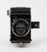 RODENSTOCK: Clarovid vertical-folding camera, c. 1932, with Rodenstock-Trinar-Anastigmat 75mm f2.9 lens and Compur shutter. - 2