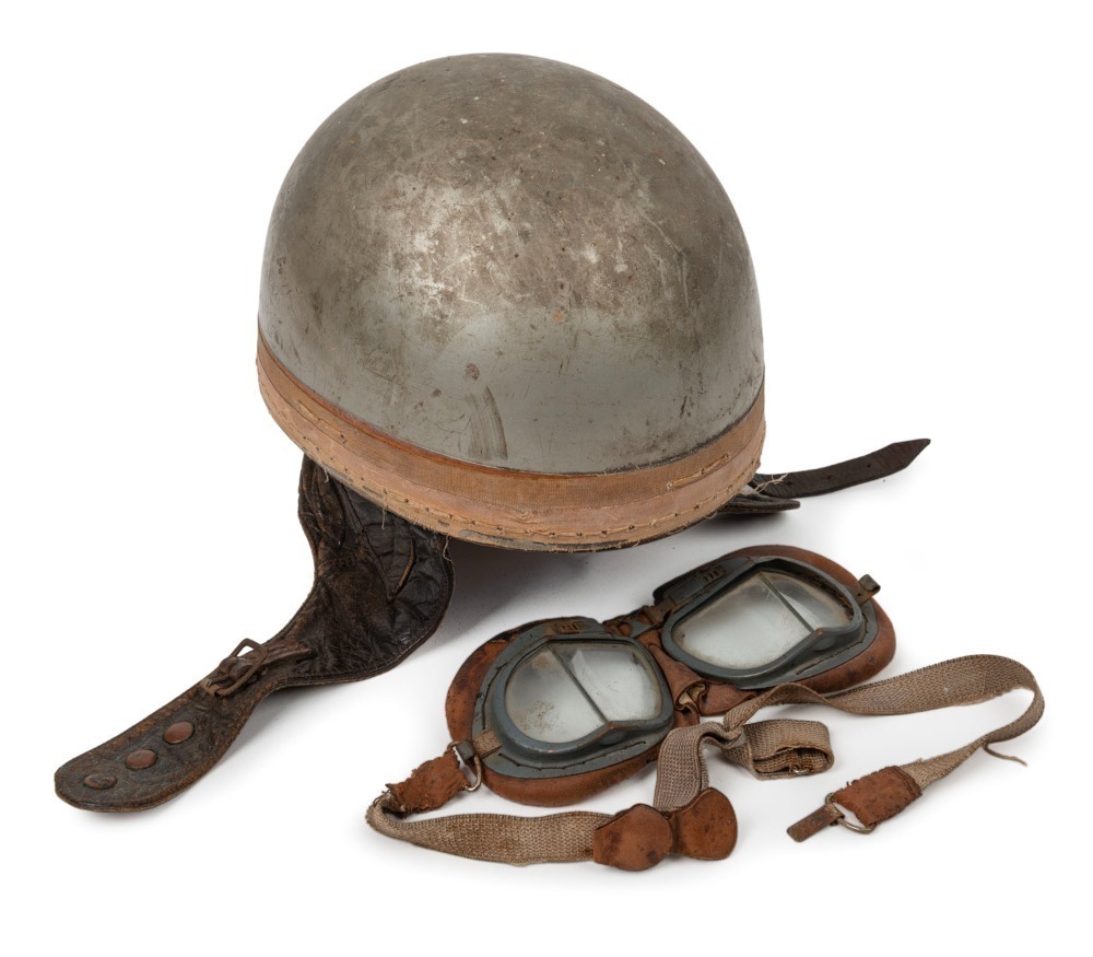 BOB McINTYRE (1928-1962), early 1950s motor cycle racing helmet (by Cromwell), with leather strap and BOB McINTYRE (1928-1962), early 1950s motor cycle racing helmet (by Cromwell), with leather strap and