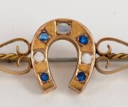 GEORGE RICHARD ADDIS of Kalgoorlie antique Australian 15ct gold stock-pin brooch with horseshoe, set with blue sapphires and opals, late 19th century, stamped "ADDIS", ​​​​​​​4.5cm wide, 4.3 grams - 3