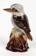 GRACE SECCOMBE pottery statue of a kookaburra on tree stump, incised "Grace Seccombe, N.S.W.", 13cm high - 2