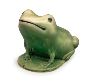 BENDIGO POTTERY green glazed frog, 13cm high, 19cm long