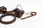 LEG IRONS with puzzle lock and key, 19th century, ​​​​​​​40cm wide - 3