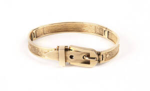 BRACELET: 14ct gold belt style bracelet. 25 grams.