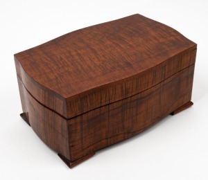 A vintage Australian solid fiddleback blackwood box with lift out tray, 20th century, ​​​​​​​14cm high, 30cm wide, 20cm deep