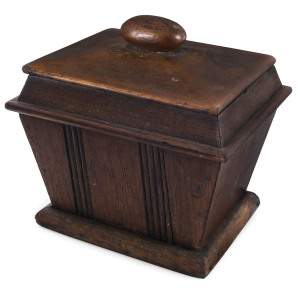 A Colonial tea caddy with lift off lid, Australian cedar, 19th century, 18cm high