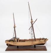 An antique scratch built model boat, 19th/20th century, ​​​​​​​57cm high, 57cm long - 3