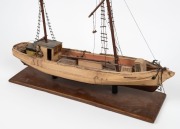 An antique scratch built model boat, 19th/20th century, ​​​​​​​57cm high, 57cm long - 4