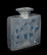 LALIQUE "HIRONDELLES" French Art Deco perfume bottle with blue stained finish, circa 1920, engraved "R. LALIQUE, France", 9cm high - 2