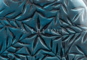 LALIQUE "The Vase" pattern French glass plate with blue stained finish stamped "R. LALIQUE", 17.5cm diameter - 4