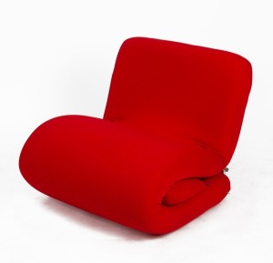 A vintage red poppy chair designed by ANTONIO CITTERIO, ​​​​​​​66cm high