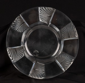 LALIQUE French glass ring tray, engraved "Lalique, France", 15cm diameter