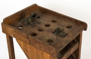A French vintage fairground frog game, early 20th century, 78cm high, 41cm wide, 49cm deep - 3