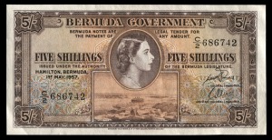 A small album containing CANADA 1900 25c banknote, G.B. 10/- & £1 (4) QE2, Eastern Caribbean $5, BERMUDA 1957 5/-, Somalia 50/- and 100/-, Bank of Scotland £1 and £5, British Armed Forces £1 (2nd Series), Falkland Islands £5, Gibraltar £1, Bahamas $3, St. Helena £5, Tanzania 1966 10/-, 20/- and 100/- banknotes (2, diff.), Singapore $10, Burma1k, etc. Mixed condition but several Unc. (26).