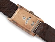 A vintage aperture dial gent's wristwatch in 9ct rose gold case with 15 jewel manual wind Swiss made movement, circa 1930s, 2.3cm wide including crown - 2