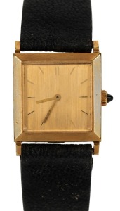 BUCHERON vintage French wristwatch in 18ct yellow gold case housing an Omega manual wind movement with blue sapphire crown, 20th century,