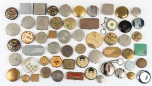 Assorted vintage powder compacts, mostly metal and some decorated in the Art Deco style, (qty), the largest 9cm wide