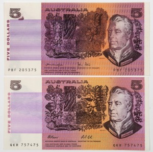 FIVE DOLLARS, Knight/Stone, 1979 (R.207), with strong inking flaws affecting the portrait of Joseph Banks, the biological examples depicted next to him and the numeral "5" at left; aUnc; together with a 1991 Fraser/Cole (R.213), Unc. (2 notes).