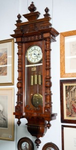 An antique German three weight Grande Sonnerie striking Vienna regulator wall clock in walnut case with turned column decoration, 19th century, 140cm high