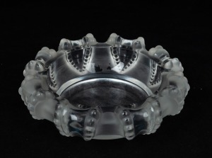 LALIQUE&nbsp;French frosted glass bowl, 19cm diameter