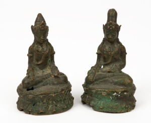 Two antique bronze seated Buddha statues, 19th/20th century, ​​​​​​​8cm and 8.5cm high